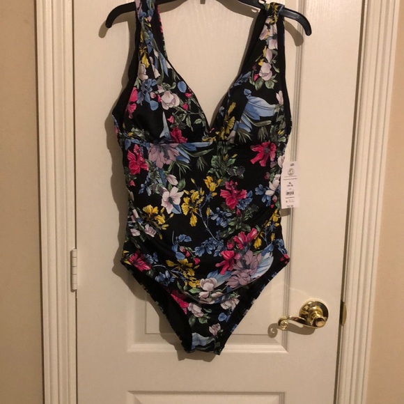 Time and Tru Other - NWT TIME AND TRU ONE PIECE SWIMSUIT  SIZE XL (16 - 18 )